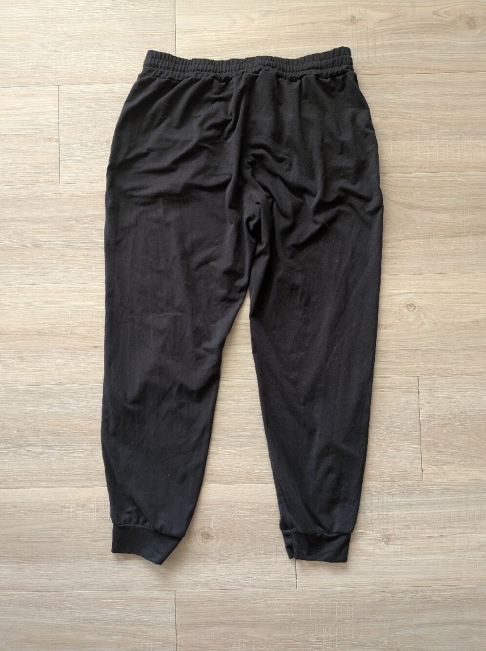 Vuori Performance Jogger - Heather Black - Picture 11 of 13